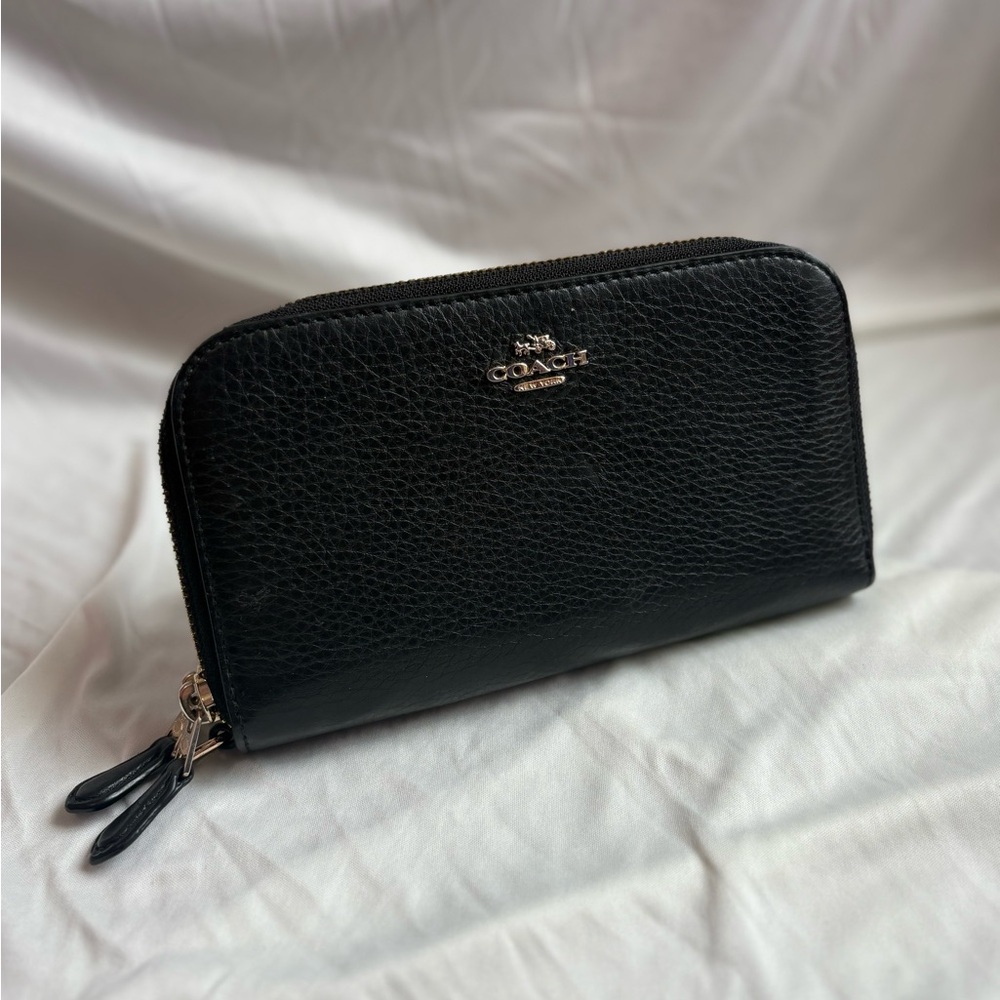 Coach Long Zip Around Black Wallet